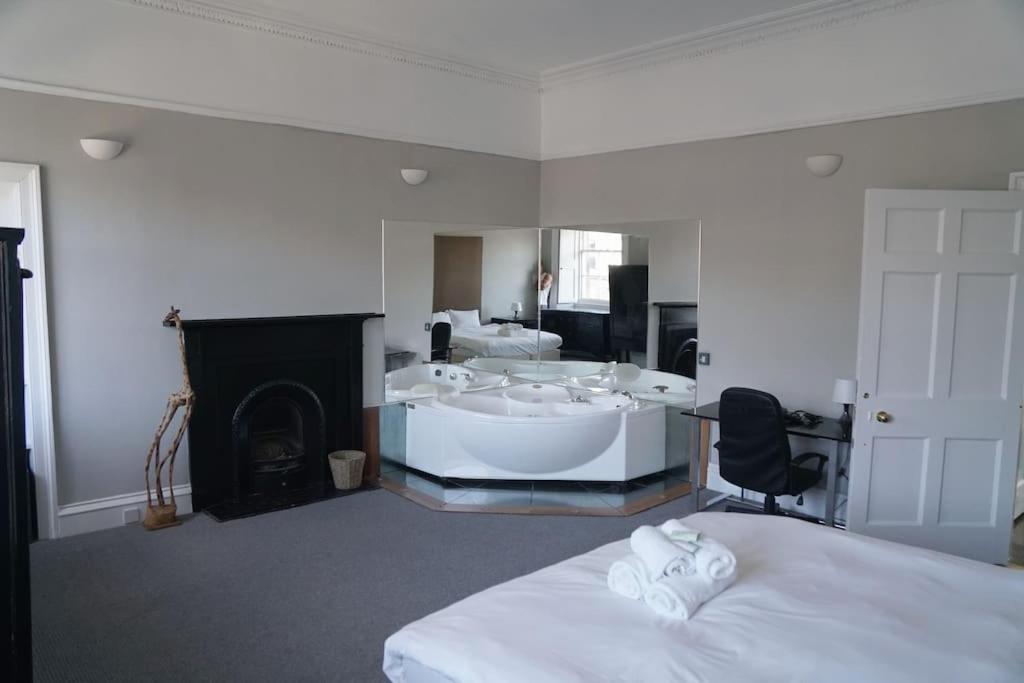Prime Edinburgh City Centre - 4 Bed Penthouse Eksteriør bilde